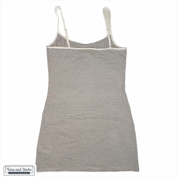 H&M Women’s White Striped Dress & Black Dress Set - Picture 3 of 11